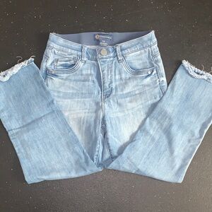 Democracy Light Wash Cropped Jeans “Ab”solution - 6p